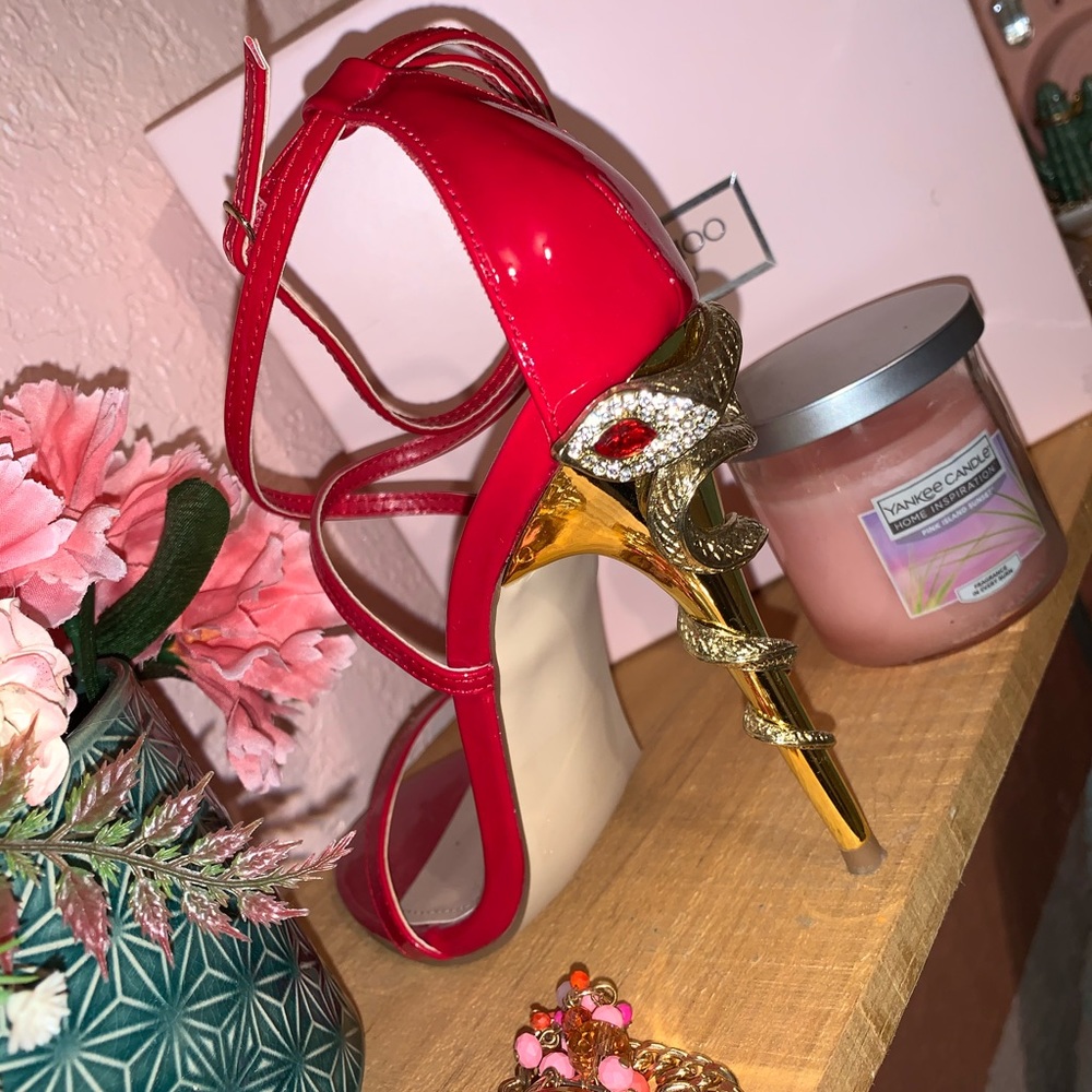 🍓Strawberry Red Heels🍓